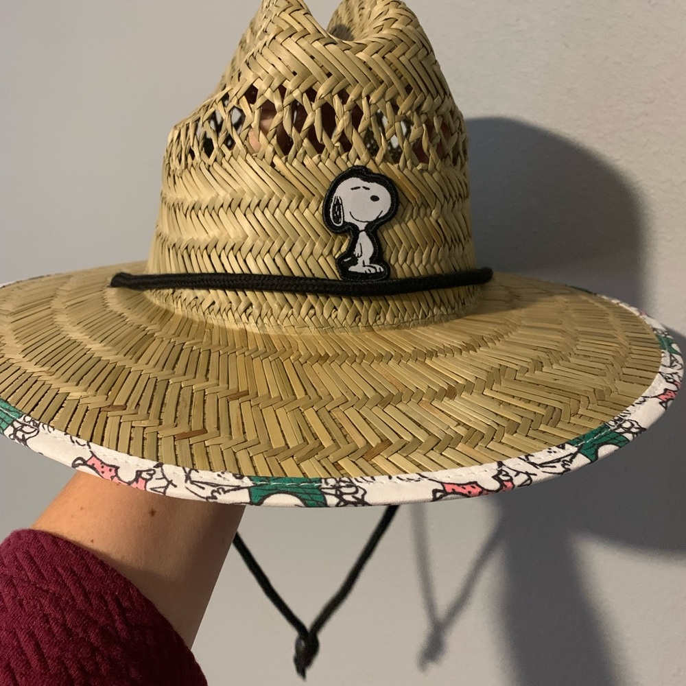 Price drop!! Rare!! Child’s Snoopy straw hat!! Brand new!!